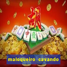 maloqueiro cavando cova censurado